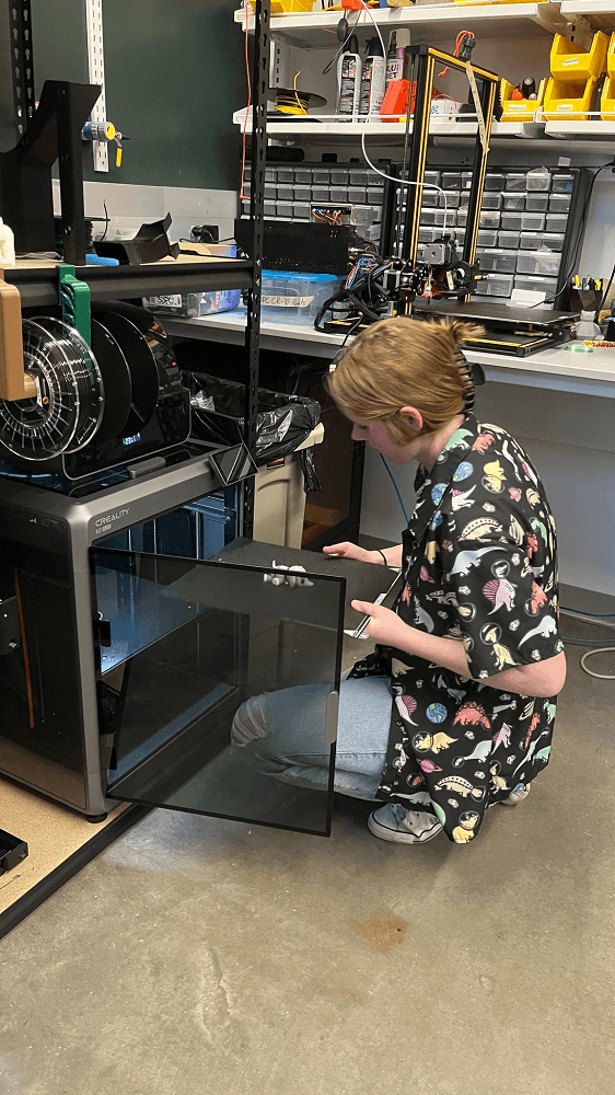 taking out  printed model