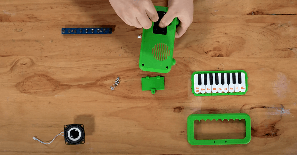 Assemble the Electronic keyboard kit