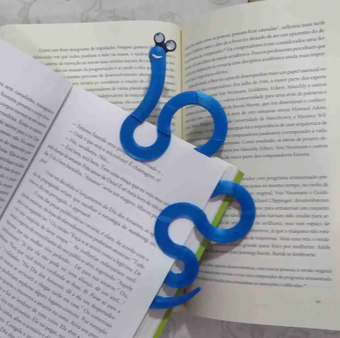 3d printed worm bookmarks for students
