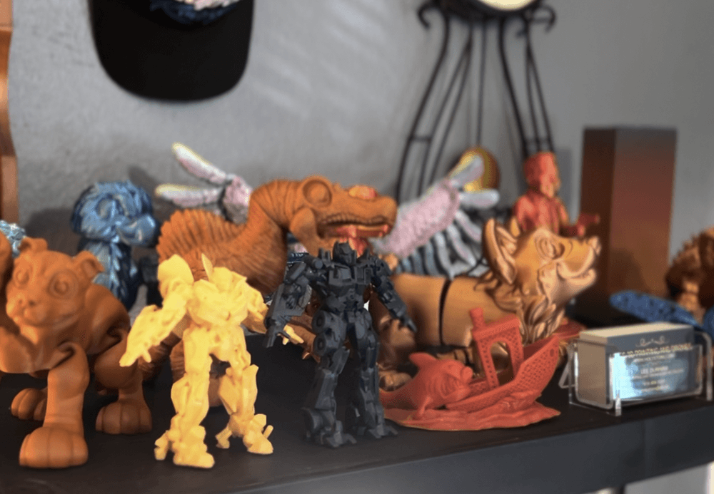 Poseable Marvel-inspired figures