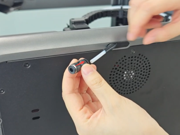 Insert the two-way tube connector