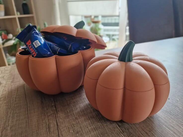 Pumpkin Bowl with Lid