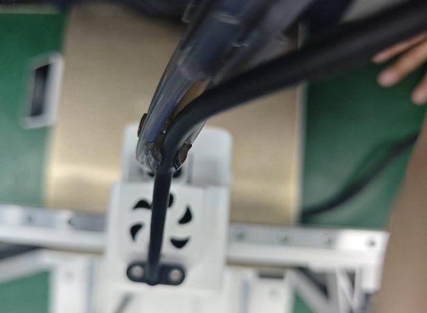 Toolhead Cable into the slot