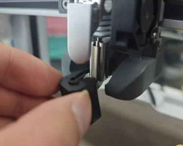 Reinstall the hotend sock (2)