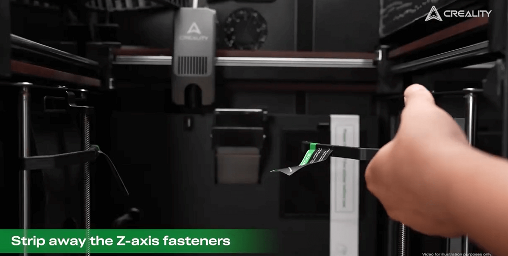 Открутите крепления оси Z