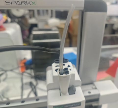 PTFE tube approximately 10 cm long