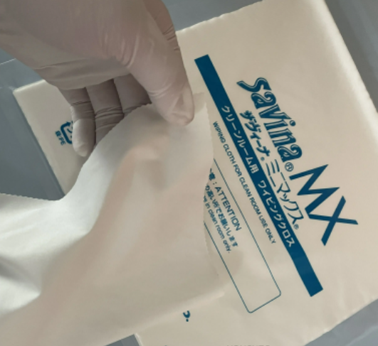Lint-free cloth