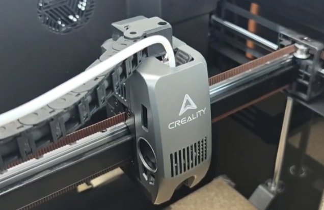 Install the front cover of the nozzle