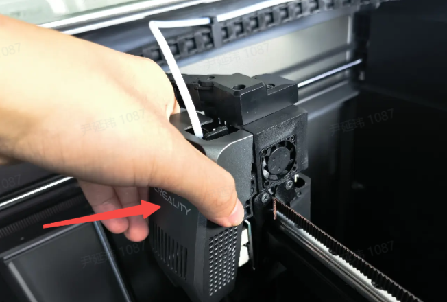 Install new hotend cover