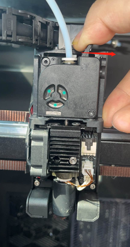 Press the extruder compression block
